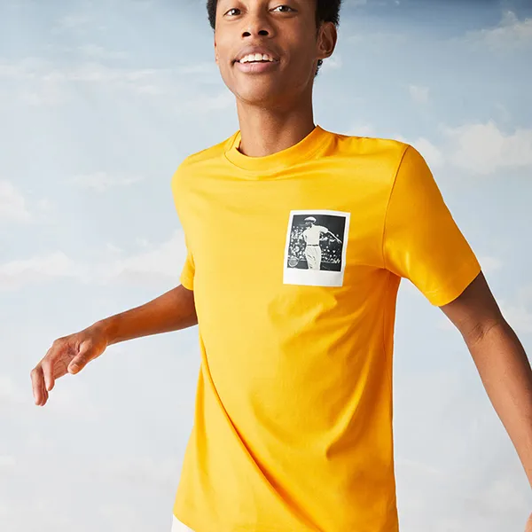 Áo Phông Men’s Lacoste X Polaroid Breathable Thermosensitive Badge T-shirt Màu Vàng Size XS