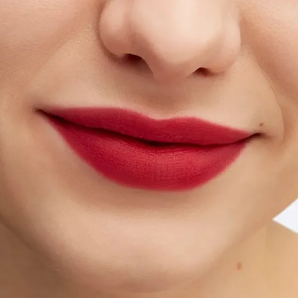 Son MAC Powder Kiss Lipstick Màu Đỏ Ruby New 935 3g