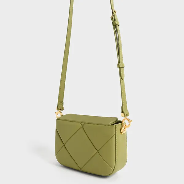 Túi Xách Nữ Charles & Keith CNK Mini Danika Chunky Chain Padded Màu Xanh Bơ Size S