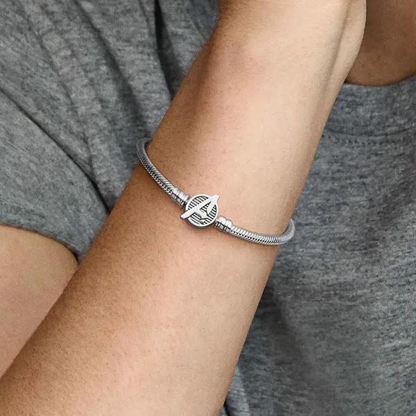 Vòng Đeo Tay Pandora Moments Marvel Khóa Avengers 590784C00 Màu Bạc Size 16