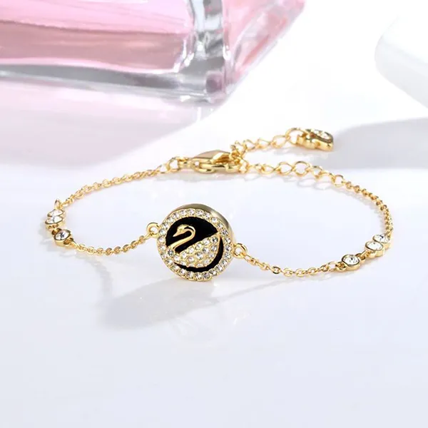 Vòng Đeo Tay Swarovski Leather Swan Gold Tone And White Cubic Zirconia Bracelet 5376481 Màu Vàng