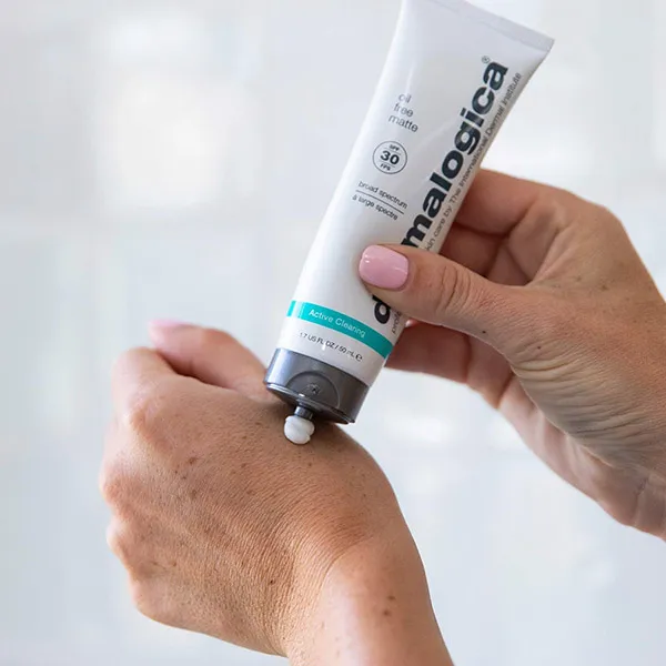 Kem Chống Nắng Cho Da Dầu Mụn Dermalogica Oil Free Matte SPF30 50ml