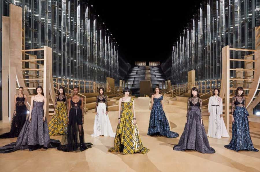 Christian Dior PreFall 2022 Collection  Vogue