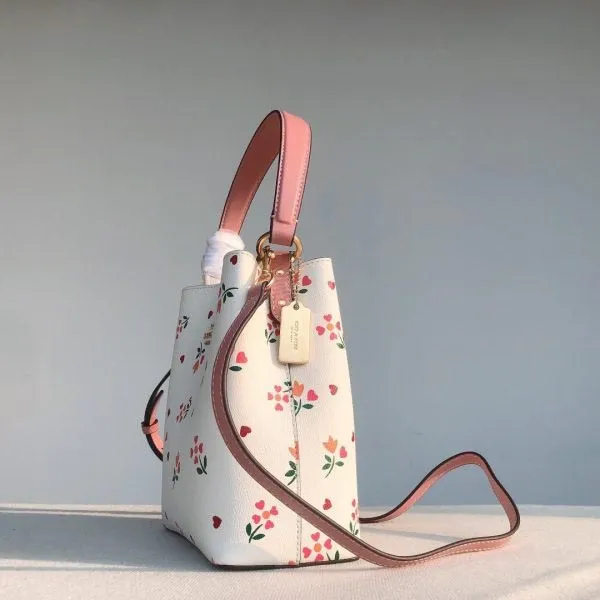 Túi Xách Coach Small Town Bucket Bag With Heart Petal Print C7976 Màu Trắng