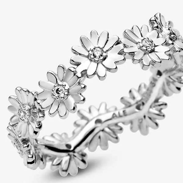Nhẫn Pandora Sparkling Daisy Flower Crown Ring Màu Bạc