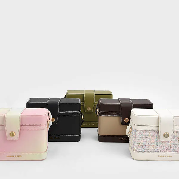 Túi Đeo Chéo Nữ Charles & Keith CNK Bronte Boxy Crossbody Bag Light Pink CK2-80701182 Màu Hồng Sáng