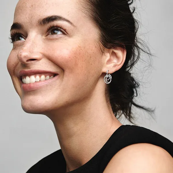 Khuyên Tai Pandora Family Always Encircled Hoop Earrings 291156C01 Màu Bạc