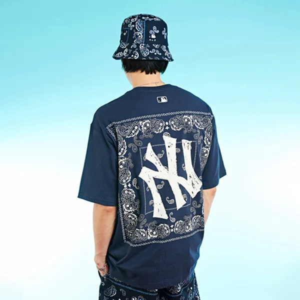 Áo Phông MLB Paisley Back Logo New York Yankees Tshirt 3ATS52023-50NYD Màu Xanh Navy Size XS