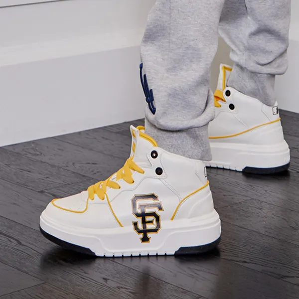 Giày Thể Thao MLB Chunky Liner High San Francisco 3ASXCB12N-14ORL Màu Trắng Vàng Size 230