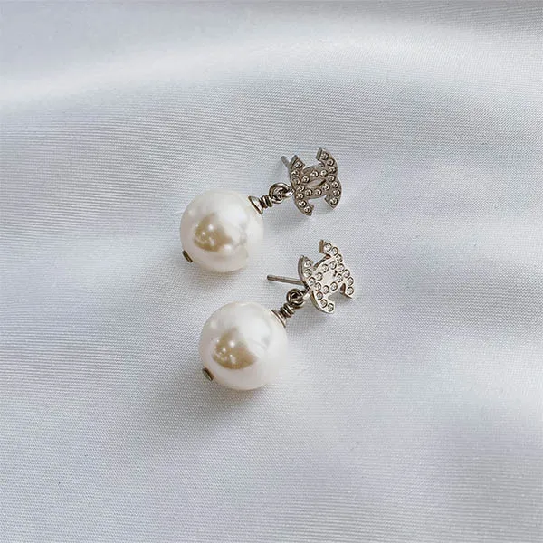 Khuyên Tai Chanel Earrings Màu Bạc Ngọc Trai - Trang sức - Vua Hàng Hiệu