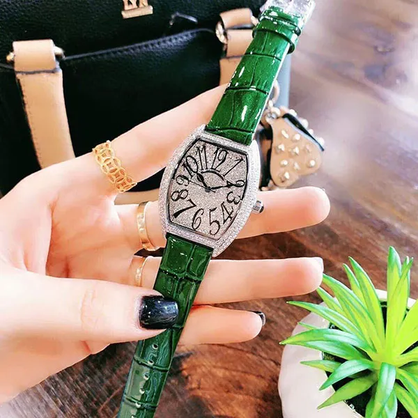 Đồng Hồ Nữ Christian Van Sant Elegant Quartz White Dial Ladies Watch CV4821G Màu Xanh Green