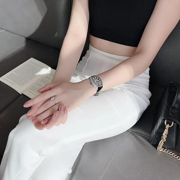 Đồng Hồ Nữ Christian Van Sant Chic Quartz Silver Dial CV4840 Màu Đen Bạc - Đồng hồ - Vua Hàng Hiệu