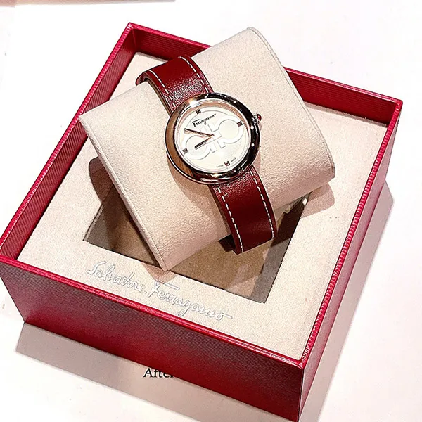 Đồng Hồ Nữ Salvatore Ferragamo Watches Chic Gancini SFMF00221 32mm Màu Đỏ Mận