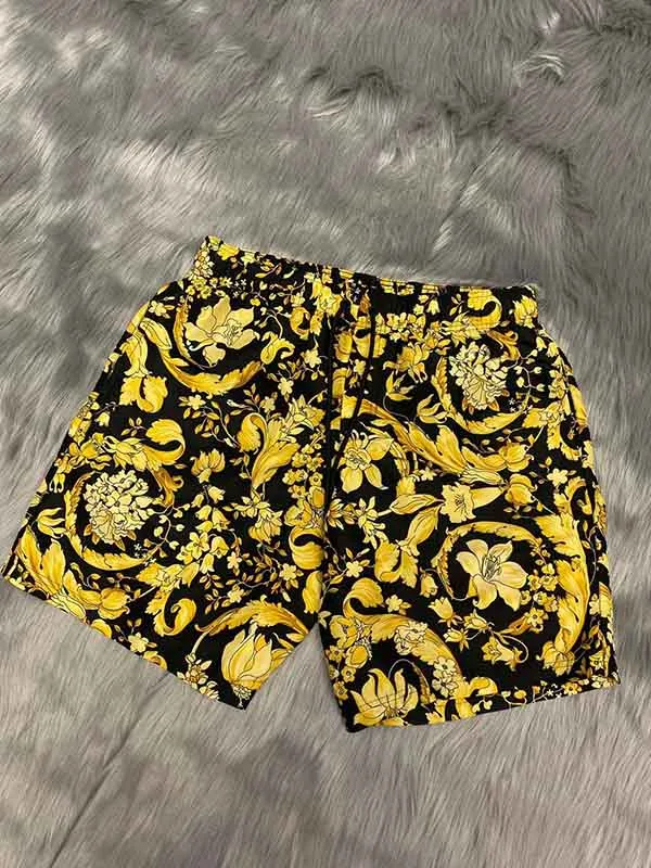 Quần Shorts Versace Jeans Couture 1006004 1A04112 Màu Đen Vàng Size S