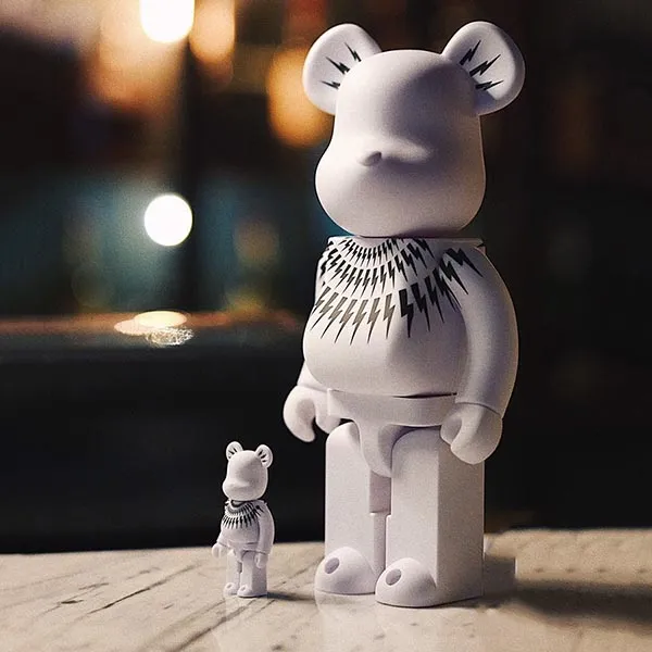 Đồ Chơi Mô Hình Bearbrick Neil Barrett White Màu Trắng Đen Size 100% + 400%