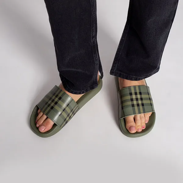 Dép Burberry Rubber Slides Màu Xanh Green Size 38