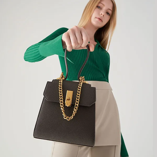 Túi Xách Nữ Charles & Keith CNK Geometric Top Handle Chain-Link Bag 50270882-1 Màu Đen Rêu