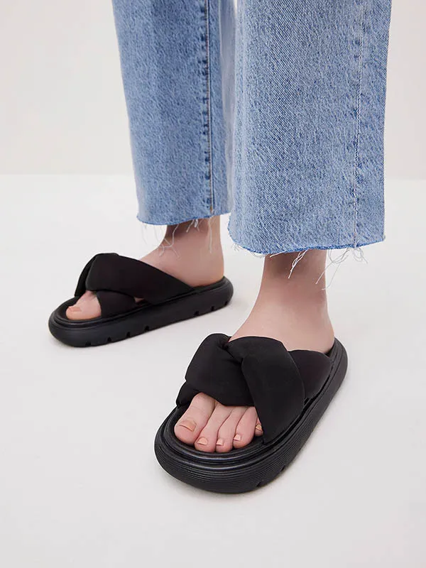Dép Nữ Charles & Keith CNK Odessa Nylon Round-Toe Slide Sandals - Black CK1-70380943 Màu Đen Size 37