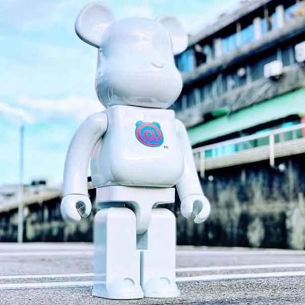 Đồ Chơi Mô Hình Bearbrick 20TH Anniv. 1ST Model White Chrome Màu Trắng Size 1000% - Đồ chơi mô hình - Vua Hàng Hiệu