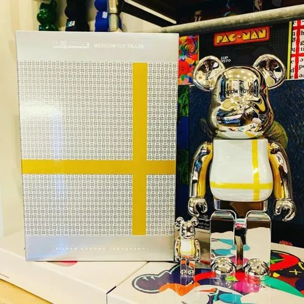 Đồ Chơi Mô Hình Bearbrick Medicom Toy Plus Silver Chrome Version Màu Bạc Size 100% + 400% - Đồ chơi mô hình - Vua Hàng Hiệu