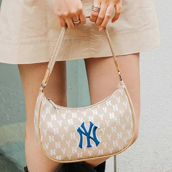 Túi Xách MLB Monogram Jacquard Hobo New York Yankees 3ABQS012N-50BGD Màu Be