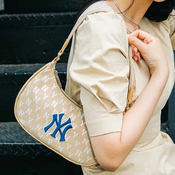 Túi Xách MLB Monogram Jacquard Hobo New York Yankees 3ABQS012N-50BGD Màu Be