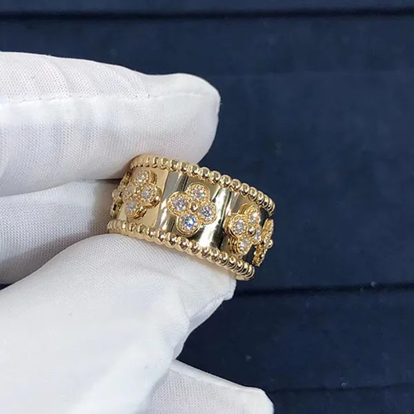 Nhẫn Jewery Luxury Perle'e Clovers Diamond 18k Yellow Gold Màu Vàng Gold - Trang sức - Vua Hàng Hiệu
