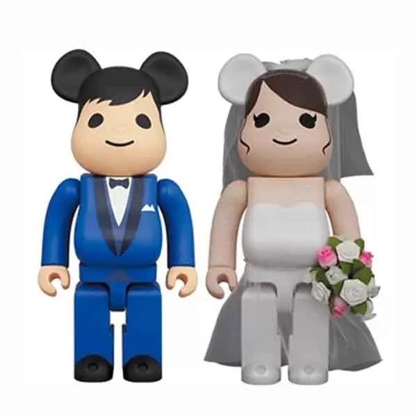 Đồ Chơi Mô Hình Bearbrick Wedding 4 Plus 2 Figure Set (2020) Màu Xanh Trắng Size 400% - Đồ chơi mô hình - Vua Hàng Hiệu