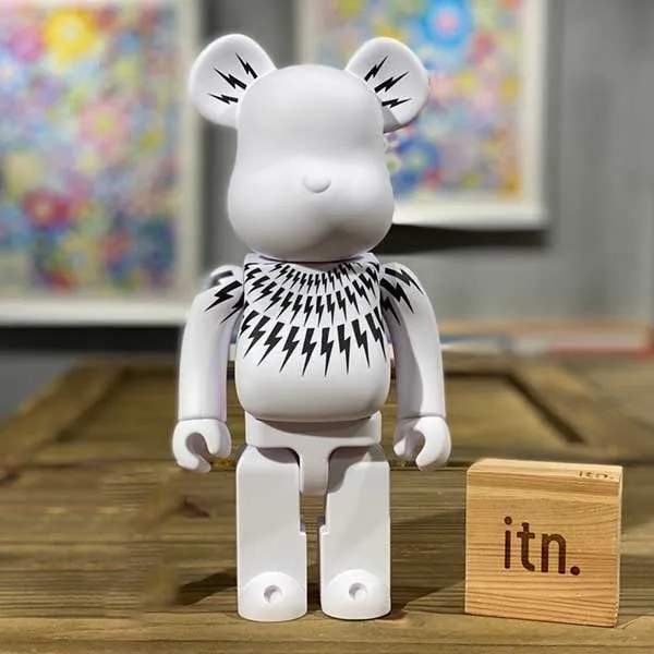 Đồ Chơi Mô Hình Bearbrick Neil Barrett White Màu Trắng Đen Size 1000%