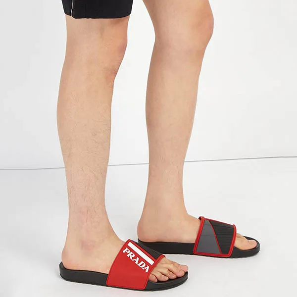 Dép Prada Logo Embossed Rubber Slides Màu Đỏ Đen