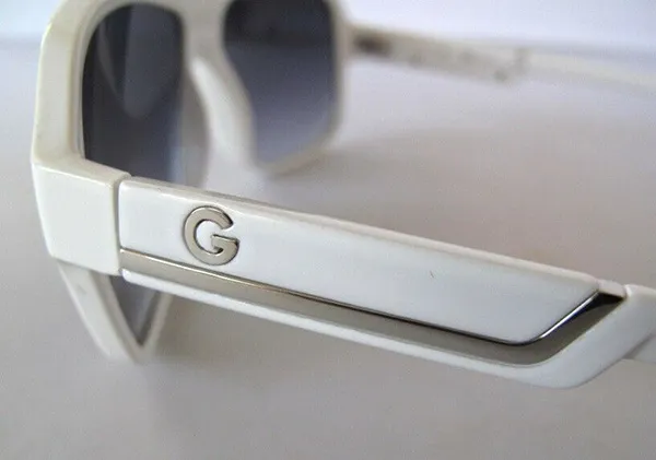 Kính Mát Guess Grey Square Unisex Sunglasses GG2105 21B 60 Màu Trắng Xám