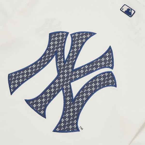 Áo Phông MLB Classic Monogram Clipping Back Logo Short Sleeve T-Shirt New York Yankees 3ATSM0224-50IVS Màu Trắng Size XS - 5