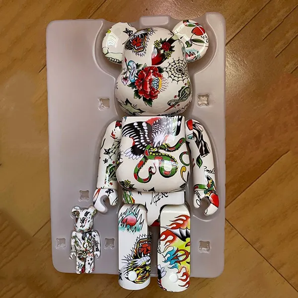 Đồ Chơi Mô Hình Bearbrick Ed Hardy White Màu Trắng Phối Họa Tiết Size 100% + 400% - Đồ chơi mô hình - Vua Hàng Hiệu