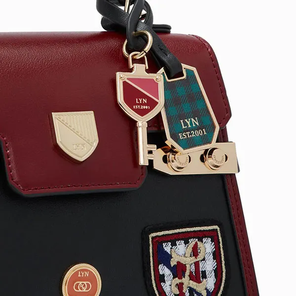 Túi Xách Lyn Academic S Handbags LL22FBS162 Màu Đỏ Đen - Túi xách - Vua Hàng Hiệu