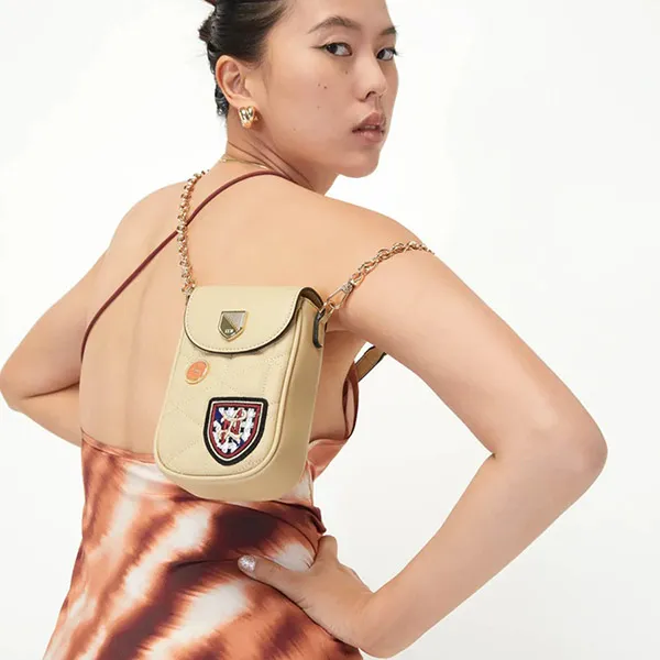 Túi Đeo Chéo Lyn Acadamic Q Mobile Pocket Crossbody Bags LL22FWS078 Màu Vàng Nhạt