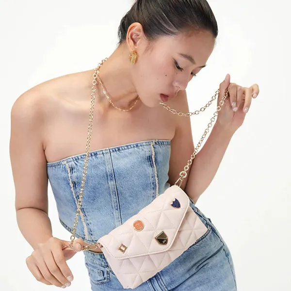 Túi Đeo Chéo Lyn Academic Q Wallets On Chain LL22FWS079 Màu Hồng Phấn