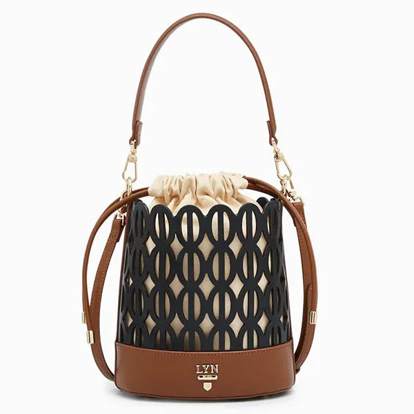 Túi Đeo Vai Lyn Solyn Bucket Bags LL22SBF028 Màu Nâu Đen