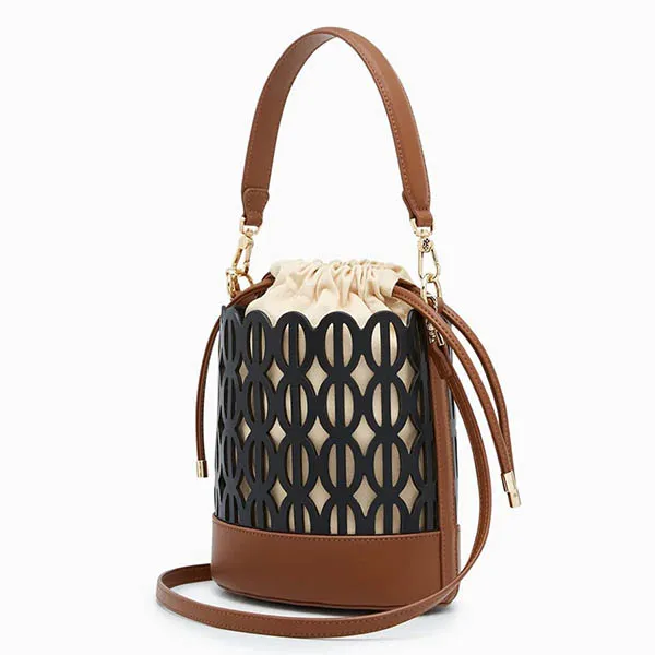 Túi Đeo Vai Lyn Solyn Bucket Bags LL22SBF028 Màu Nâu Đen