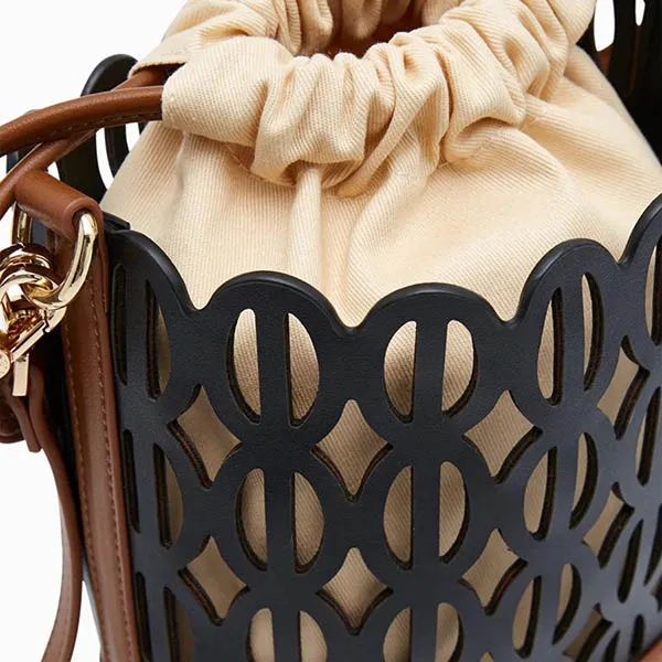 Túi Đeo Vai Lyn Solyn Bucket Bags LL22SBF028 Màu Nâu Đen