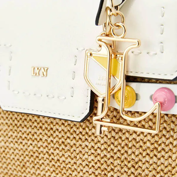 Túi Xách Lyn Fineness Natural S Handbags LL22SBS039 Màu Trắng Nâu