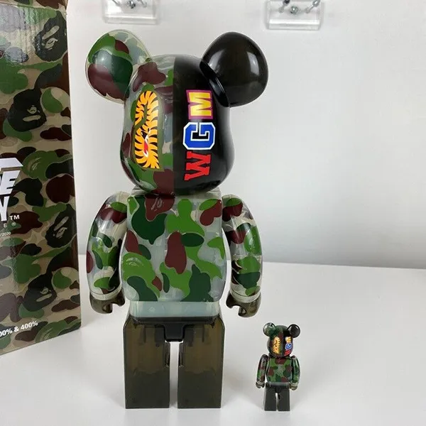Đồ Chơi Mô Hình Bearbrick X Bape ABC Camo Shark Clear Green Phối Màu Size 100% + 400%