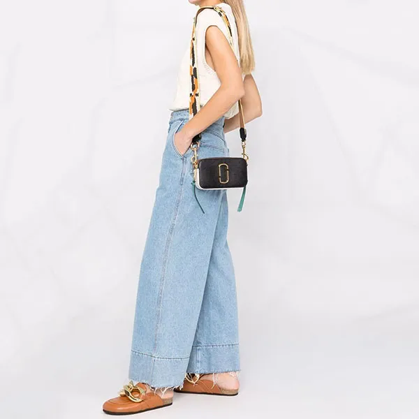 Túi Đeo Chéo Marc Jacobs The Snapshot Camera Bag Màu Đen