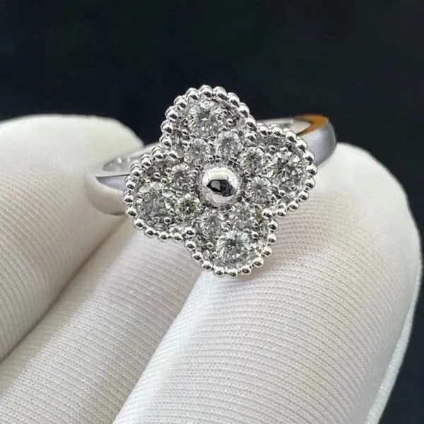 Nhẫn Jewery Luxury Alhambra Diamond Clovers Gold 18k White Gold Màu Vàng Trắng - Trang sức - Vua Hàng Hiệu