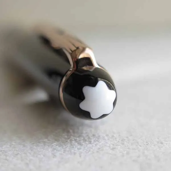 Bút Dạ Bi Montblanc Meisterstuck Rose Gold-Coated Rollerball MB112678 Màu Đen