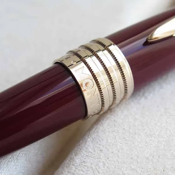 Bút Bi Montblanc John F. Kennedy Special Edition Burgundy Ballpoint Pen 118083 Màu Đỏ - Bút viết - Vua Hàng Hiệu