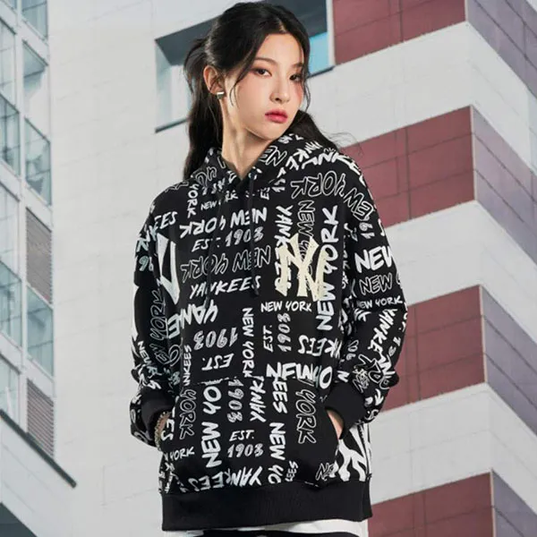 Áo Hoodie MLB Graffiti Allover Overfit Hoodie New York Yankees 3AHDZ0124-50BKS Màu Đen