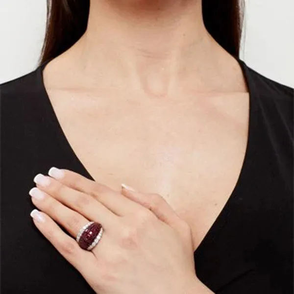 Nhẫn Jewery Luxury A Mystery Set Red Ruby Zirconia And Moissanite Diamond Ring Màu Đỏ Ruby