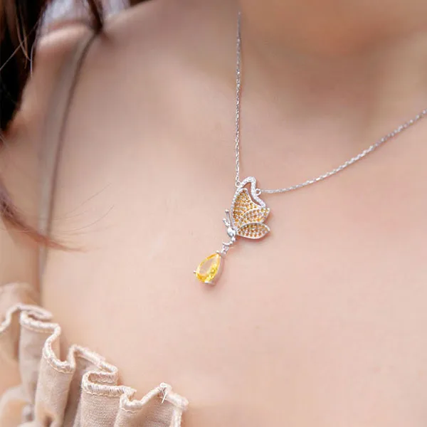 Dây Chuyền Kya Jewel Giấc Mơ Bướm Vàng SN83-1 Màu Bạc