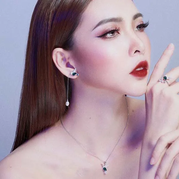 Dây Chuyền Kya Jewel Pha Lê Swarovski Chim Ruồi Xanh SN1a