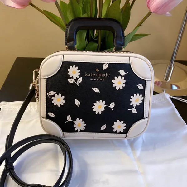 Túi Đeo chéo Kate Spade Traveler Trunk Crossbody Bag in White Floral Màu Đen Trắng